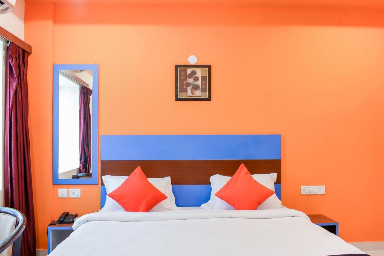 Capital O 67249 Hotel Planet Bhubaneswar Exterior photo